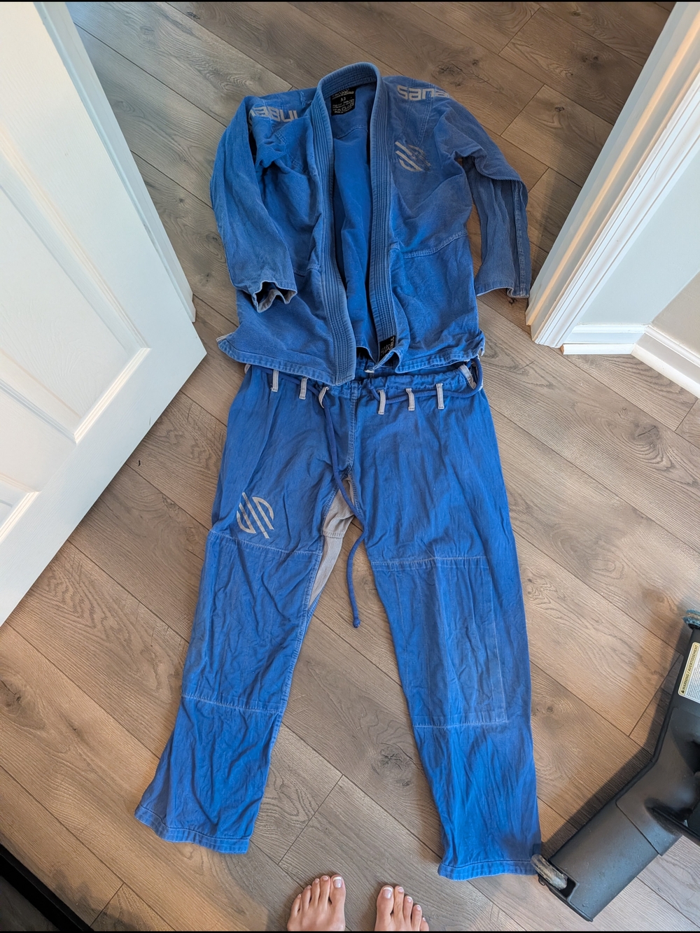 Sanabul Mens Blue Jiu-Jitsu Gi Pants & Jacket Set *Ripped On Shoulder*